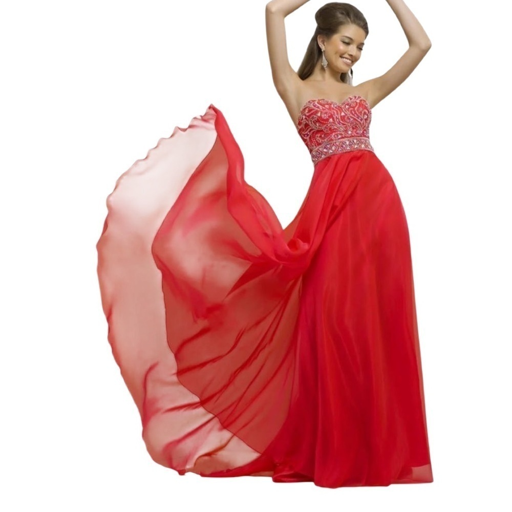 Mori Lee Red Strapless Prom Dress size 7 beaded strapless